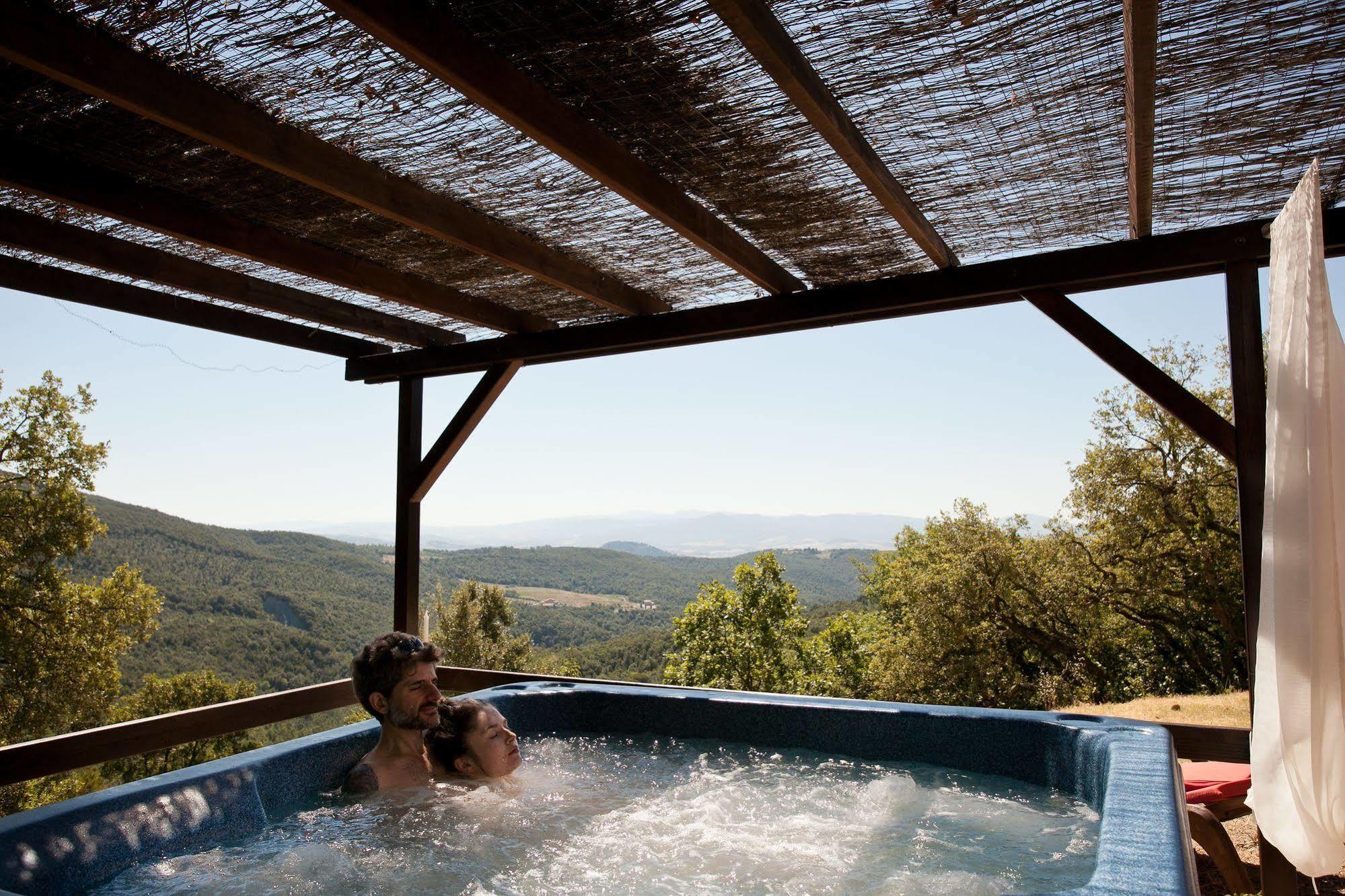 Casale Pundarika Guest House Riparbella Exterior photo